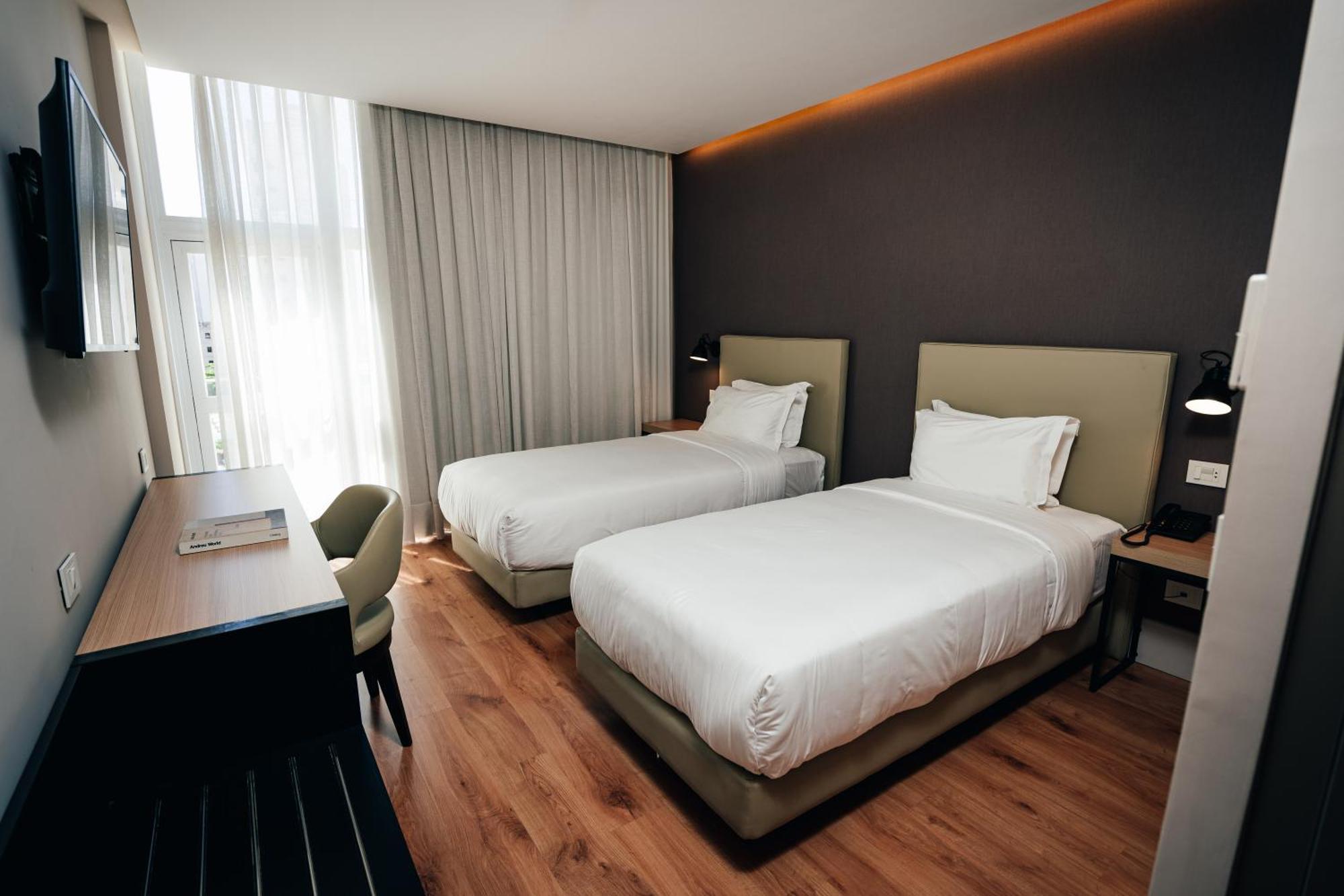Palmaroga Hotel Asuncion, Tapestry Collection By Hilton Εξωτερικό φωτογραφία